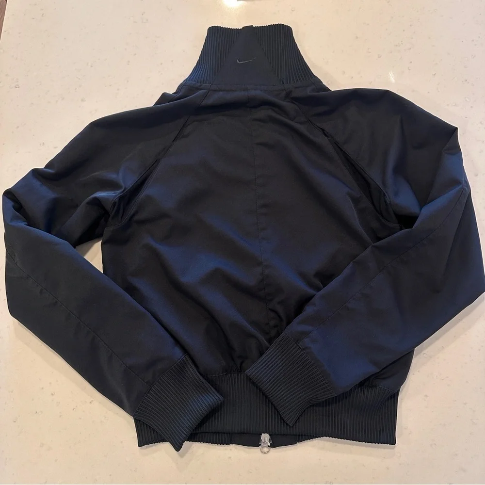 Nike classic bomber
